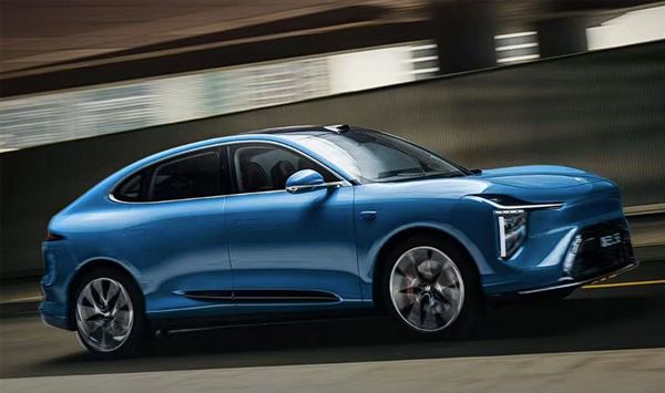 兴：用遥控追求极致速度；蔡浩宇AI游戏上架2719元｜极客早知道凯发平台Sam Altman：AI存在泡沫；宇树机器人夺金王兴(图9)